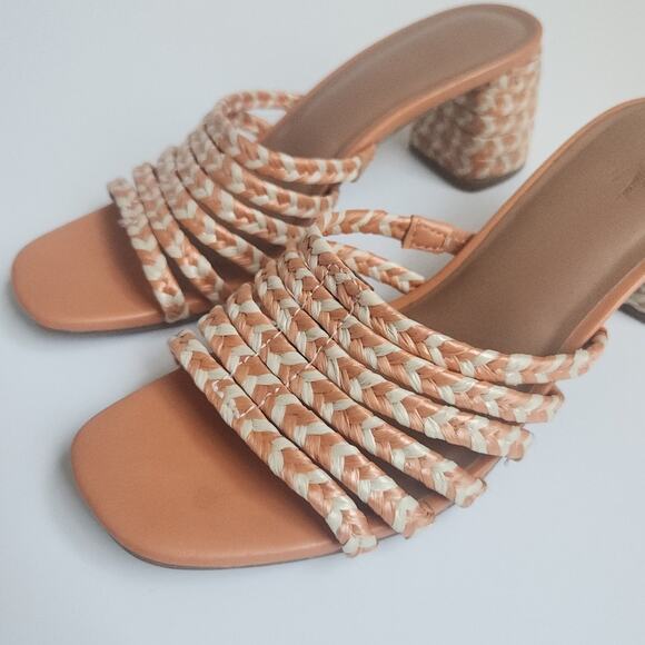 Universal Thread Rachel Mule Heels - Picture 2 of 10